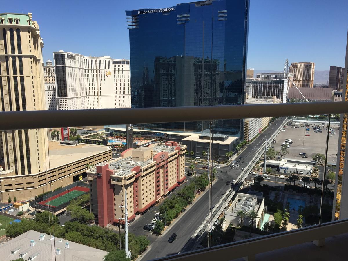 True 1Br Balcony Suite With Strip View At Mgm Signature Las Vegas Exteriér fotografie